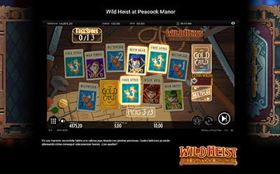 Juego bonus para elegir cartas en la slot Wild Heist at Peacock Manor.
