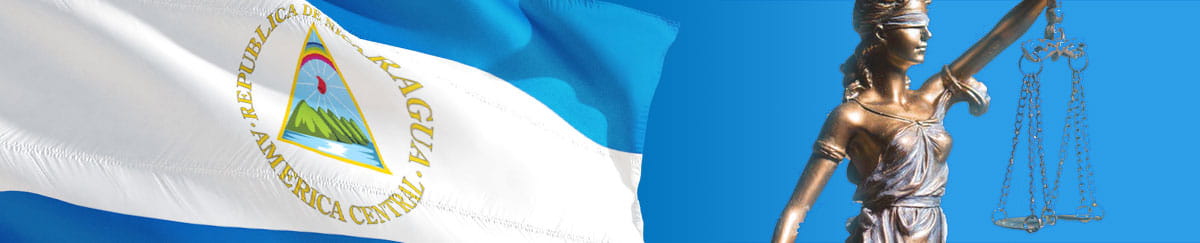 La bandera nacional de Nicaragua.
