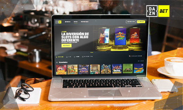 Ordenador con el casino DAZN Bet para jugar online.