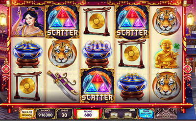 Tres símbolos scatter que desbloquean la fase de tiradas gratis de la slot Diosas de Oriente