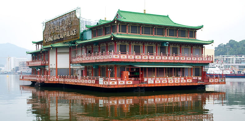 el barco-casino Macau Palace
