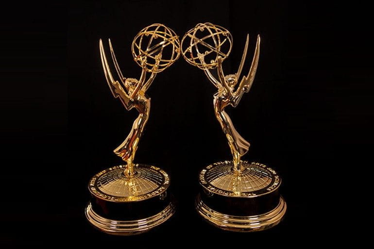 El galardón de los Emmy Award en miniatura