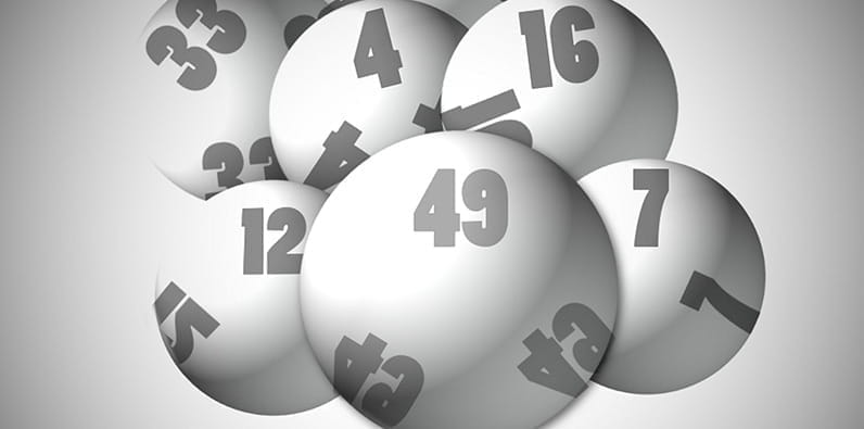 Bolas enumeradas de bingo y lotería