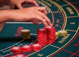 Juegos de Mesa Baccarat en Casino