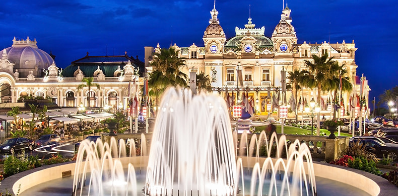 Fachada del Casino Monte Carlo. 